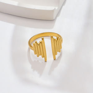 Shannyn Geometric Ring