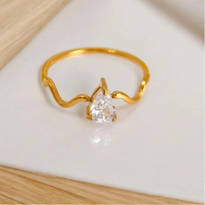 Khyrie Wave Ring