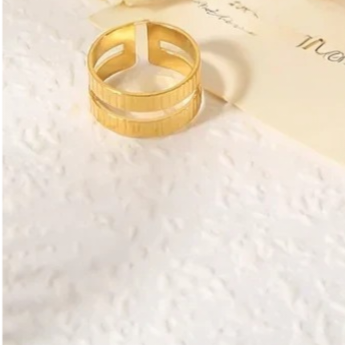 Kaylyn Stratum Ring